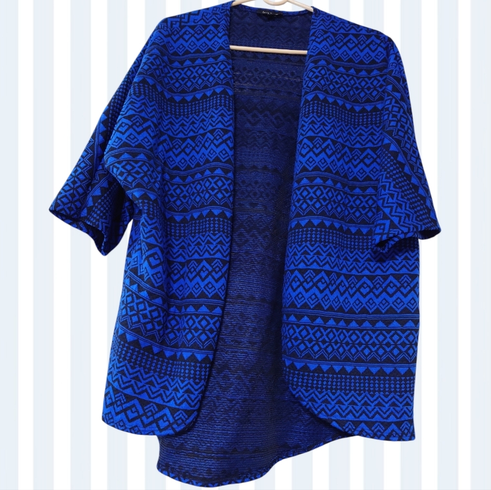 Beautiful Geometric Patterned Women's High-low Cardigan In Royal Blue & Black